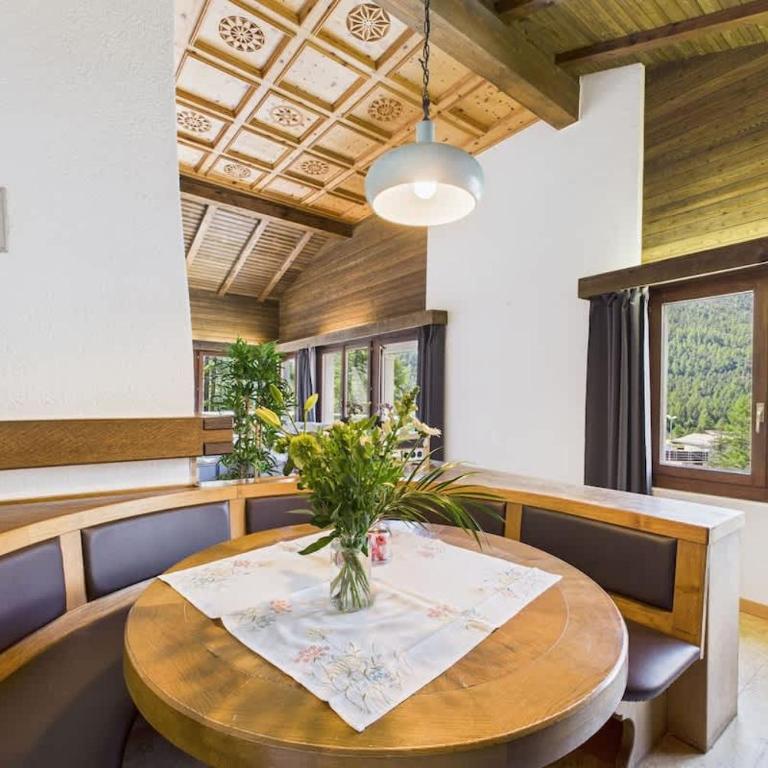 Family & friends cabin in Saas-Fee - Apartment - 10