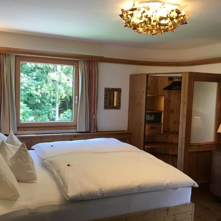 Alpin Hotel Garni Eder - Private Living - Superior Doppelzimmer - 3