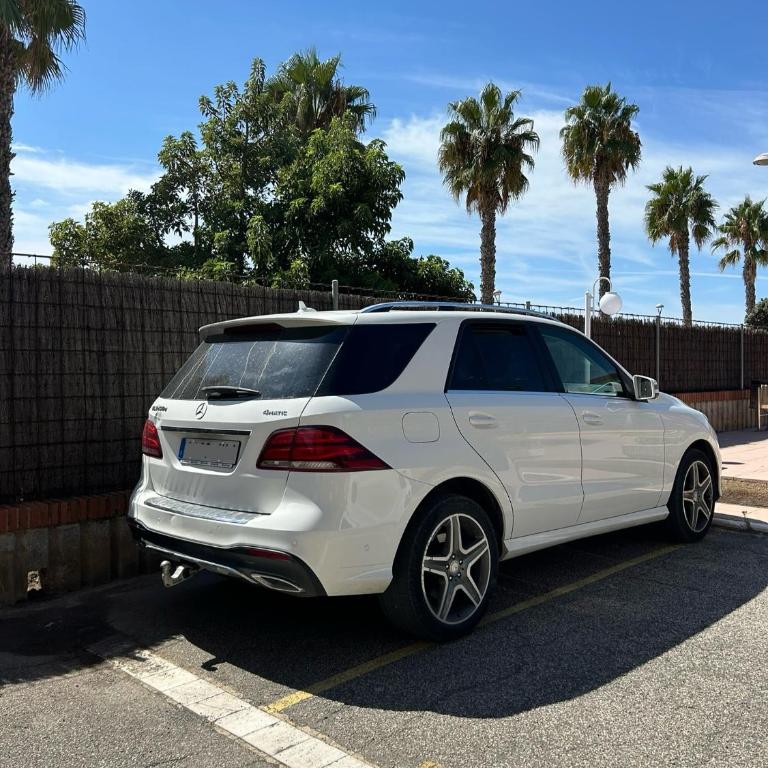 Beach Front 2 Bedrooms Apartment - Two-Bedroom Apartment - 9