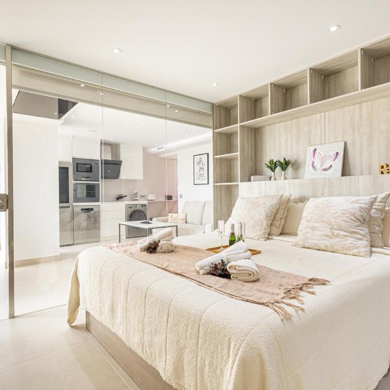 Luxury beachfront suite palmeras for 2 - Happy Rentals - Apartamento Deluxe - 1