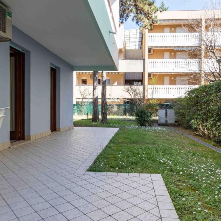 Welcoming flat with private garden-Beahost - Appartamento - 14