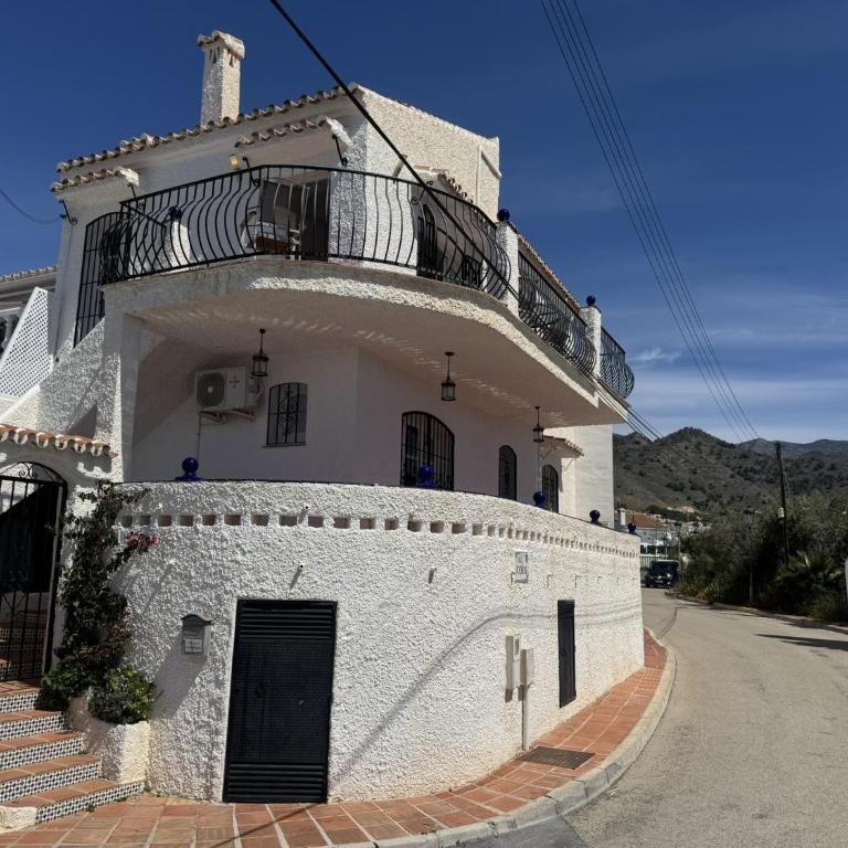 Nerja Paradise Rentals - Villa Alaymar - Villa - 12