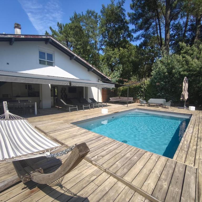 Charming and comfortable villa, golf and ocean nearby - Villa - 10