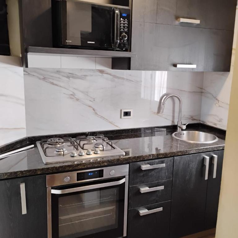 Room in shared flat, Art Deco apartament in center city - Standard Twin Room - 10