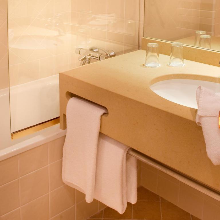 Relais Du Louvre - Chambre Double ou Lits Jumeaux - 1