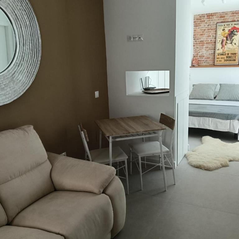 WOWHOLIDAYS Exclusive Building Center Ronda - Casa de 5 dormitorios - 5