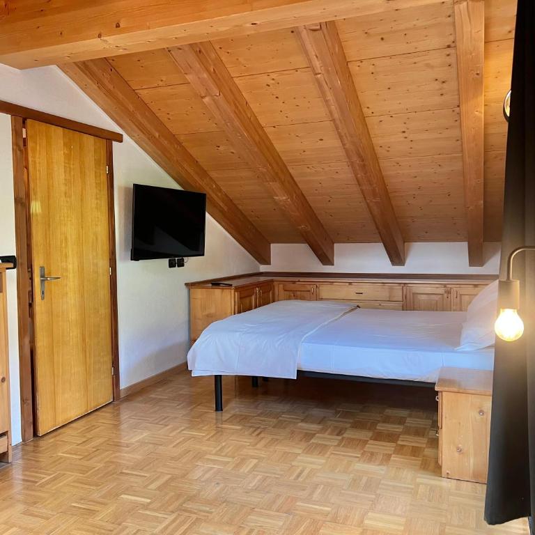 Appartamento Andromeda - Three-Bedroom Apartment with Balcony - 11