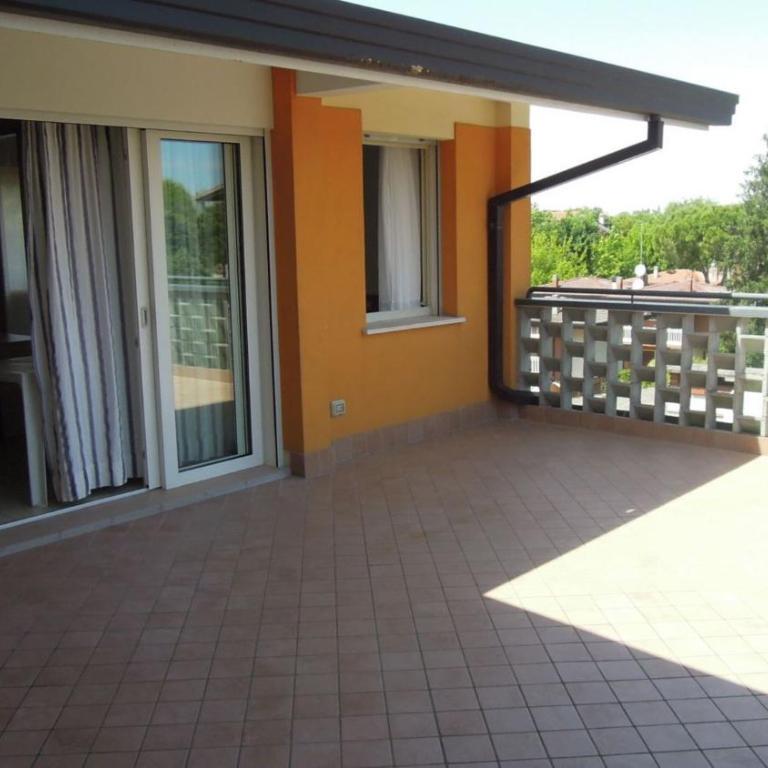 Flat with luminous terrace close to the sea - Appartamento - 1