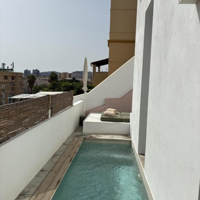 SUITES 9 MALAGA, three unique suites with private plunge pool - Suite de 1 dormitorio - 11
