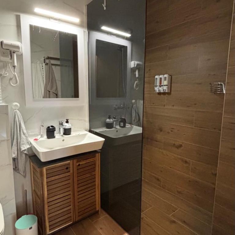 Apartman MMS - Apartman s 3 Spavaće Sobe i Pogledom na Planinu - 17