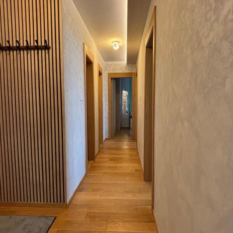 Apartman MMS - Apartman s 3 Spavaće Sobe i Pogledom na Planinu - 9