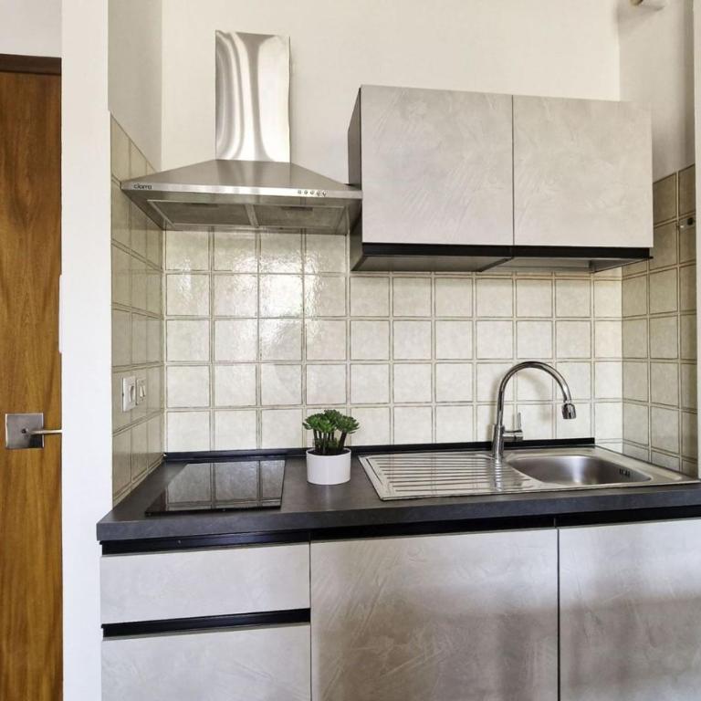 Cozy flat with a terrace-Beahost - Appartamento - 6