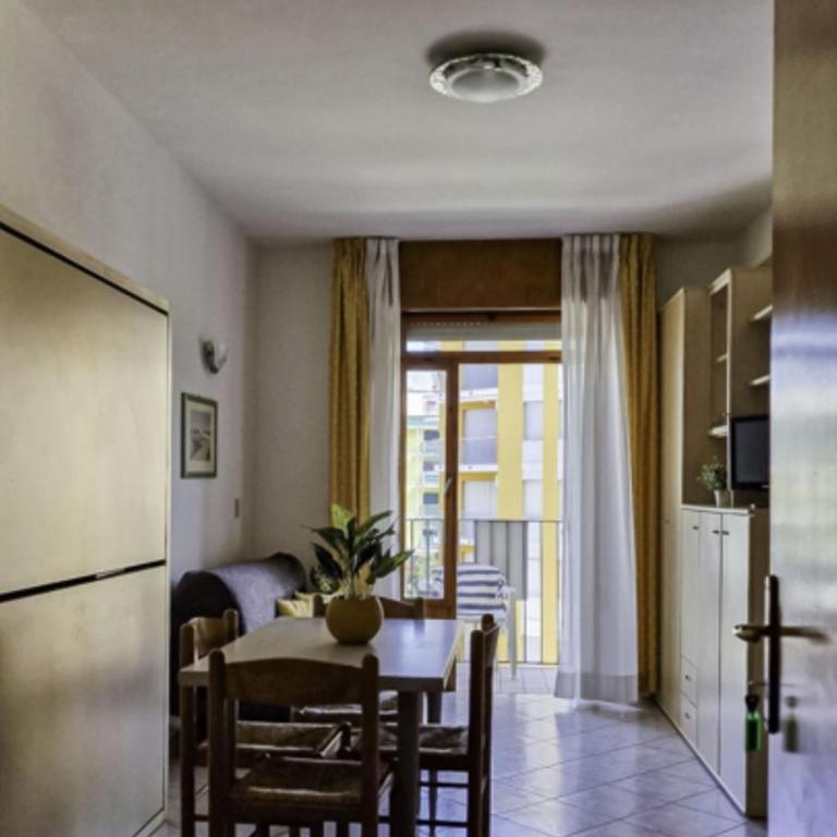 Seaside studio for 4 people in Bibione - Beahost - Monolocale - 10