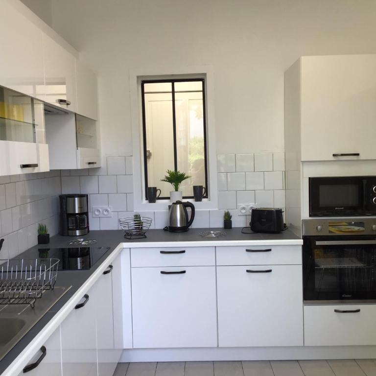 Appartement Le Solea 100m2 climatisé parking proche Sanctuaires - Apartment with Mountain View - 10