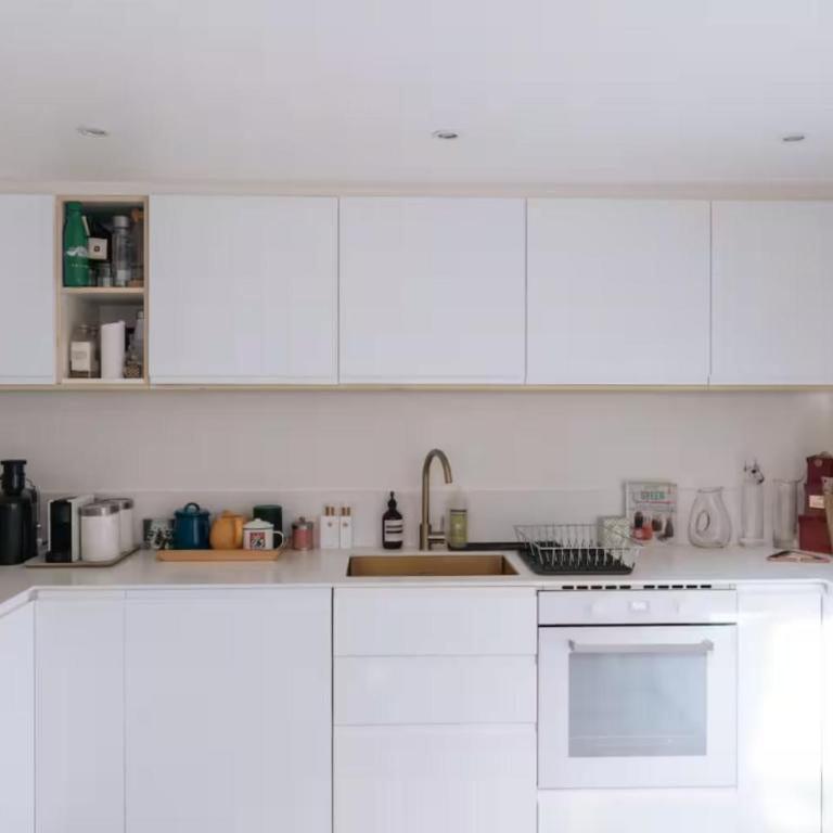 Stylish 1BD Loft Canal Saint-Martin! - Appartement - 3