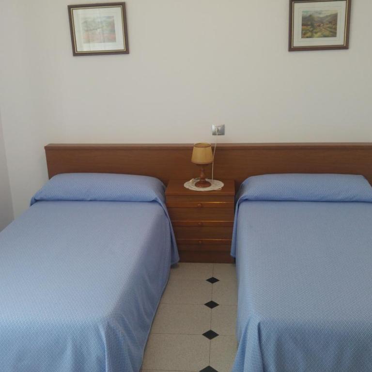 Hotel La Encina Celorio Llanes PARKING - Triple Room with Garden View - 1
