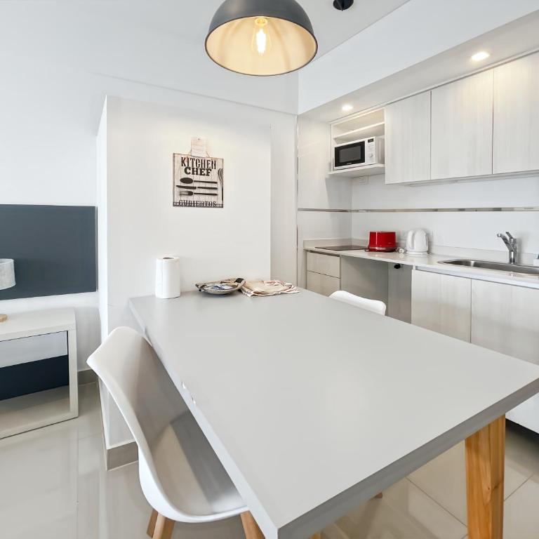 Ayres Suites Moreno - Estudio con balcón - 3
