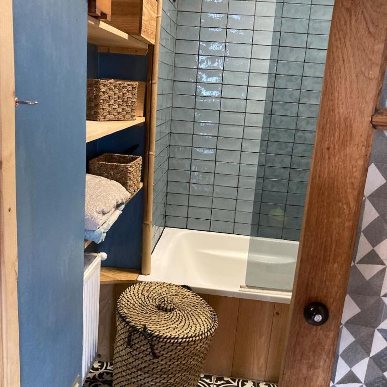 Appartement quartier calme et parking gratuit - Appartement 1 Chambre - 13