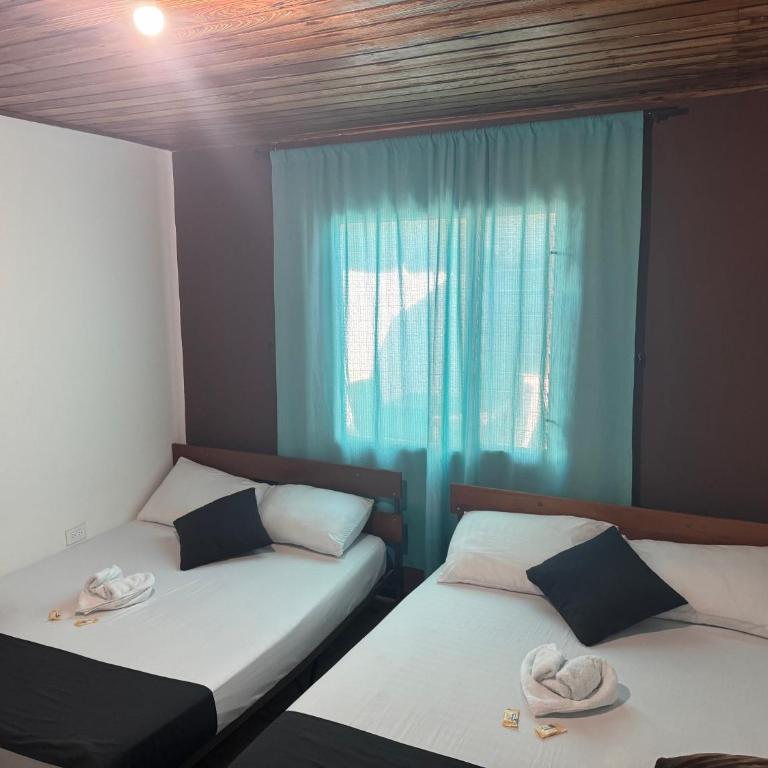 Hotel Alpino Armenia - Habitación Triple - 13