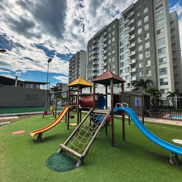 Apartamento con vista al valle cerca al CC llanogrande y el aeropuerto - Apartamento de 2 dormitorios - 19