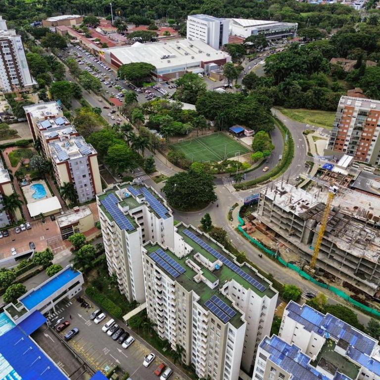 Apartamento con vista al valle cerca al CC llanogrande y el aeropuerto - Apartamento de 2 dormitorios - 25