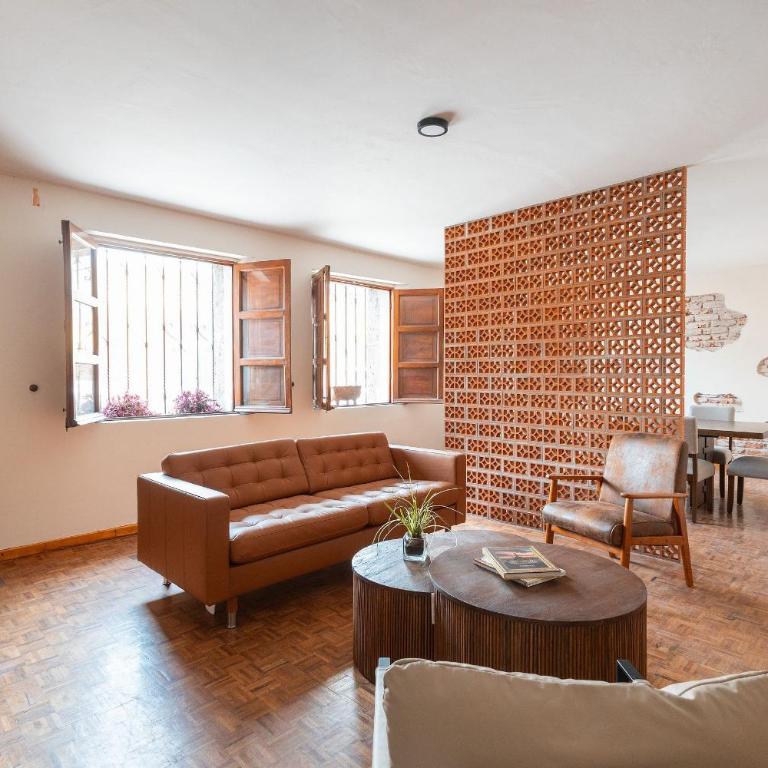 Hermosa Casa en Centro Histórico | 5 hab + Est - Casa de 5 dormitorios - 52