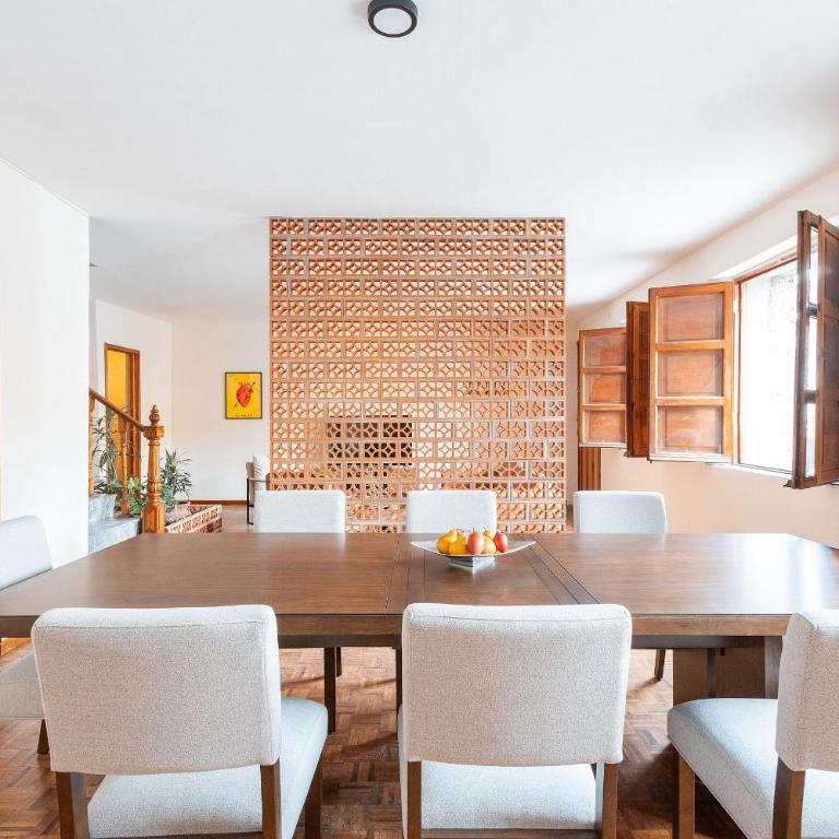 Hermosa Casa en Centro Histórico | 5 hab + Est - Casa de 5 dormitorios - 66