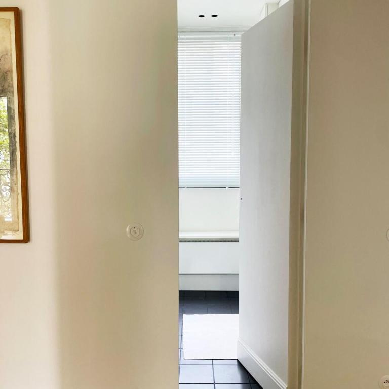 New Design & Large 1 Bdr Apt - Montmartre Paris 18 - Appartement 1 Chambre - 11