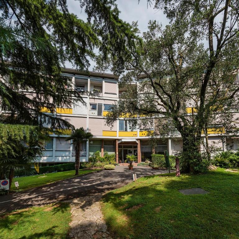 Casa Manuela - Euroresidence Garda vicino al Lago - Monolocale Familiare - 11