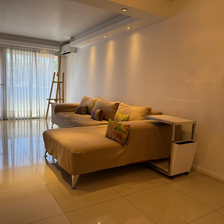 Depto de categoría para seis personas zona buen pastor - Apartamento de 3 dormitorios - 6