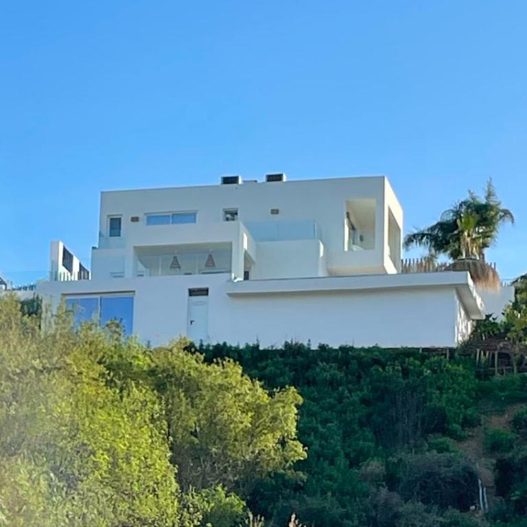 Villa Infinity with sensational view and extreme privacy - Villa - 23