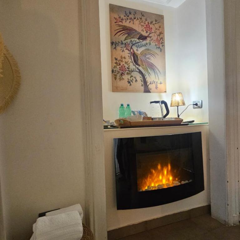 B&B Napoli Centrale Room&Jacuzzi - Suite Deluxe con Vasca Idromassaggio - 12