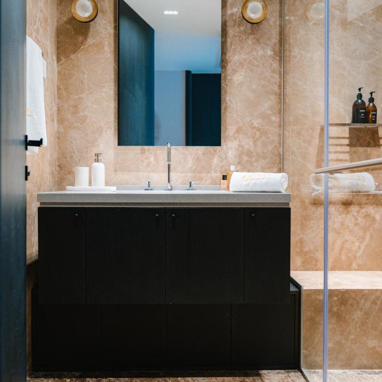 Kondo Hotel Allure - Superior Apartman - 12