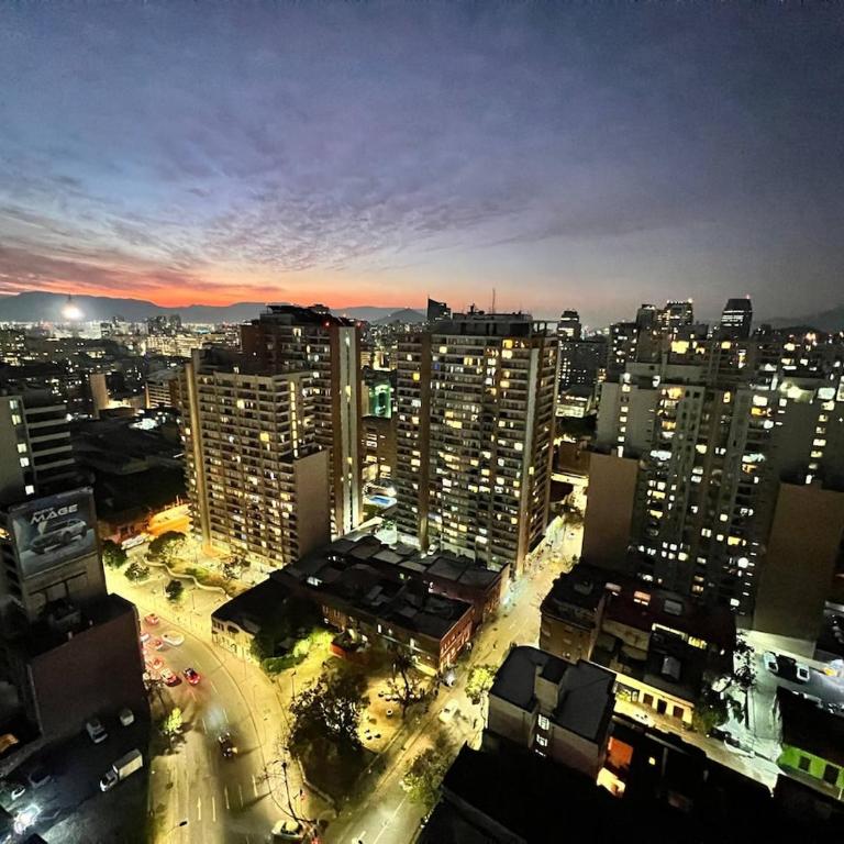 Panoramic View Santiago Downtown WiFi - One-Bedroom Apartment - 8