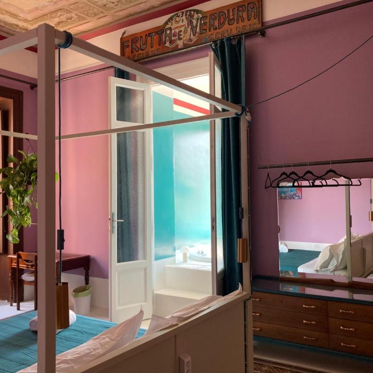 Galleria Cutò - Art Boutique Rooms - Camera Matrimoniale con Vasca Idromassaggio - 3