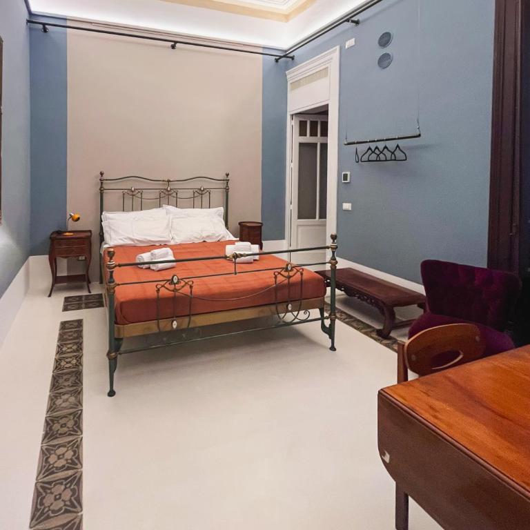 Galleria Cutò - Art Boutique Rooms - Camera Matrimoniale con Bagno Privato - 1