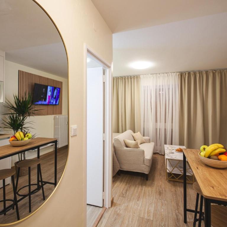 Sofi Appart-Hôtel, balcon, parking privé - Apartamento de 1 dormitorio - 9