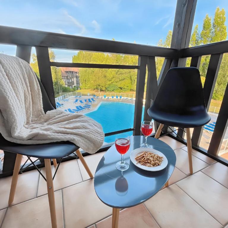 Avec 2 Balcons Vue sur la Piscine et Parking Gratuit privé - Appartamento con 1 Camera da Letto e Vista Piscina - 4