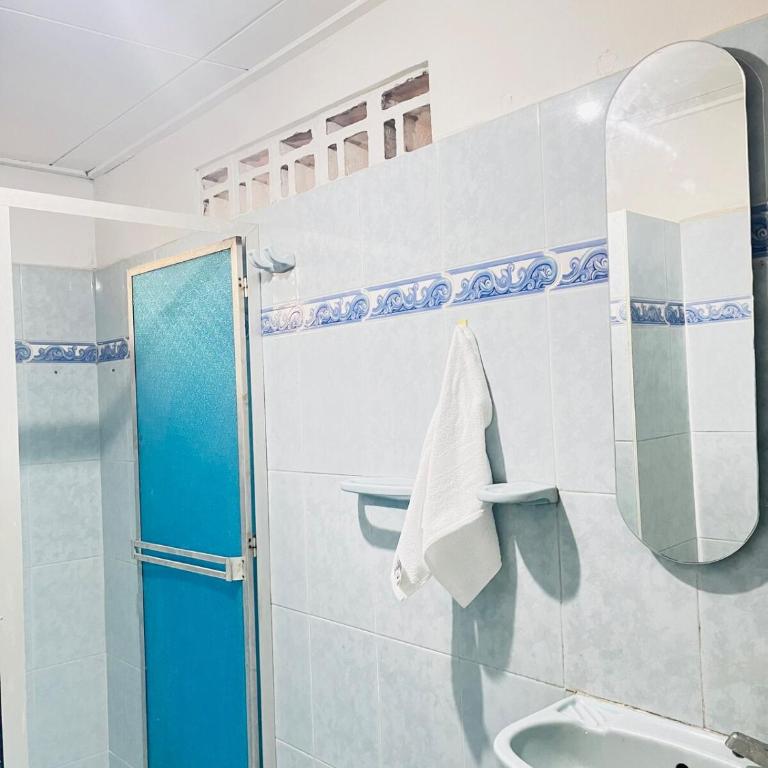 Lilis house - Two-Bedroom Apartment - 8