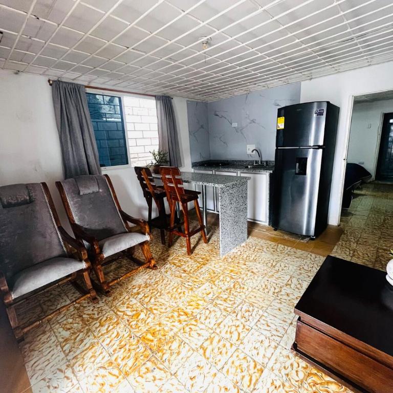 Lilis house - Two-Bedroom Apartment - 10