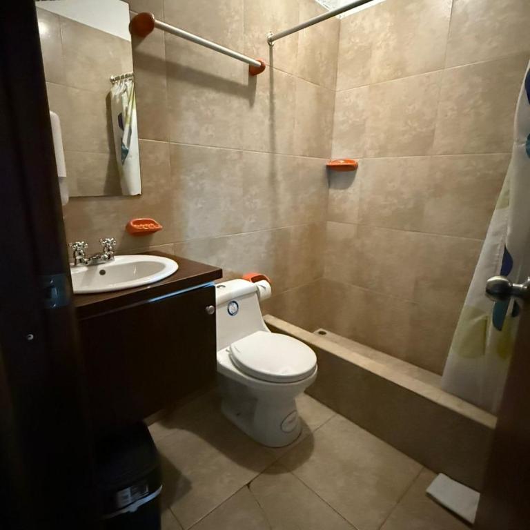 Suite con vista a la ciudad - Estudio - 9