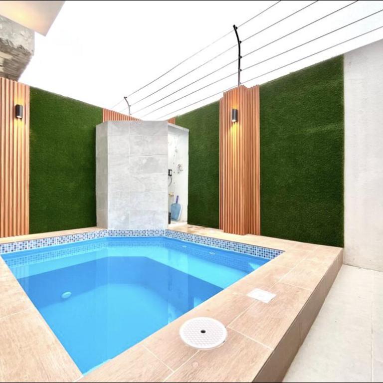 Lujosa Casa a 5min El Paseo Shopping Costa Oro - Three-Bedroom House - 19