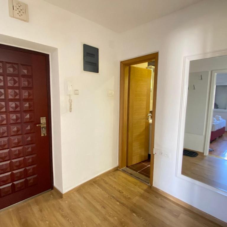 Leutar Central - Apartman sa 1 Spavaćom Sobom - 17
