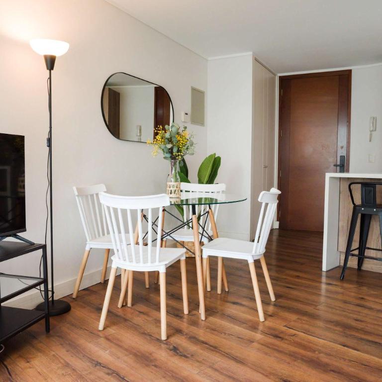 Luxury Meets Comfort in the Heart of Las Condes - Apartamento - 4
