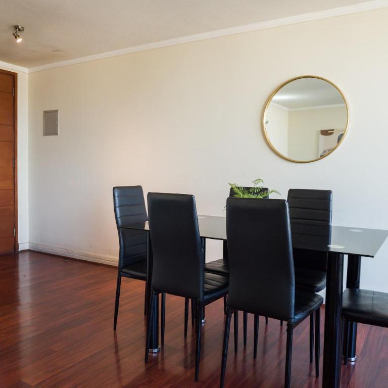 Spacious 2B2B Accommodation in Parque Arauco - Apartamento - 8