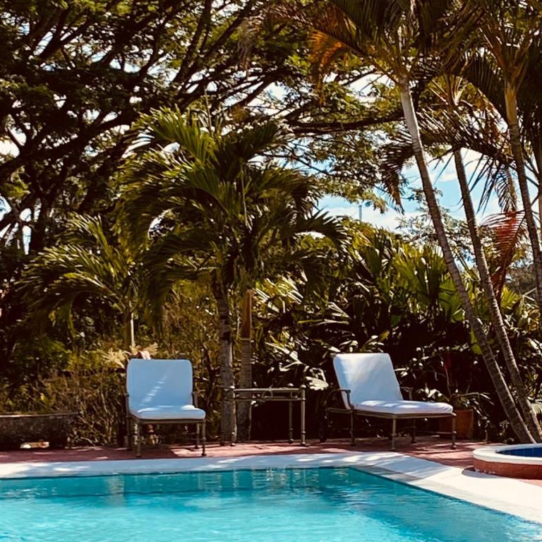 Hermosa Casa Campestre en Montenegro-Quindío - Casa de 4 dormitorios - 4