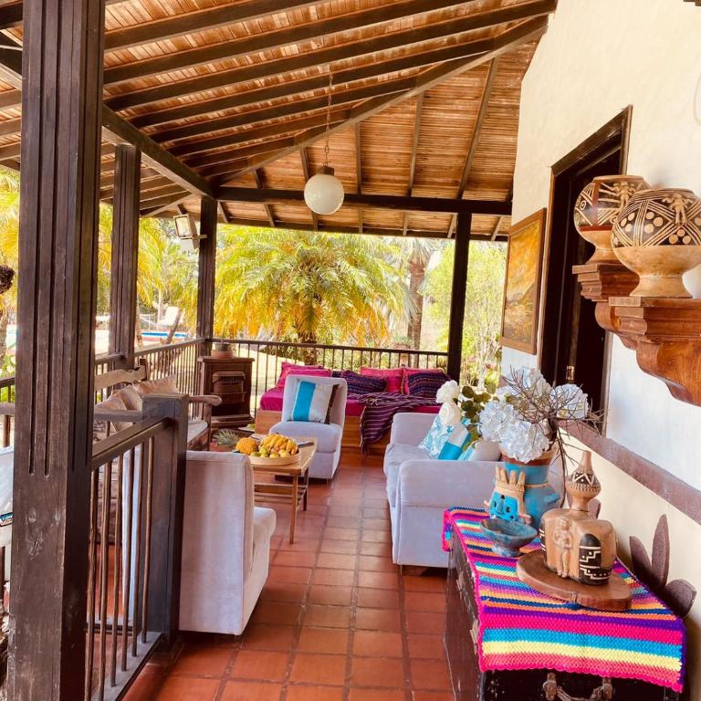 Hermosa Casa Campestre en Montenegro-Quindío - Casa de 4 dormitorios - 54