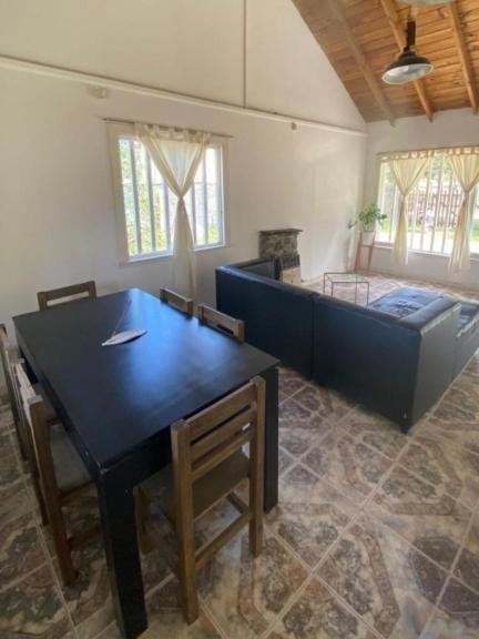 Cabaña en gesell - Three-Bedroom House - 9