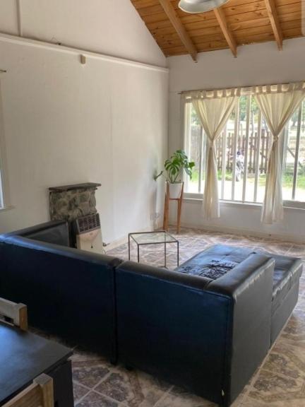 Cabaña en gesell - Three-Bedroom House - 11