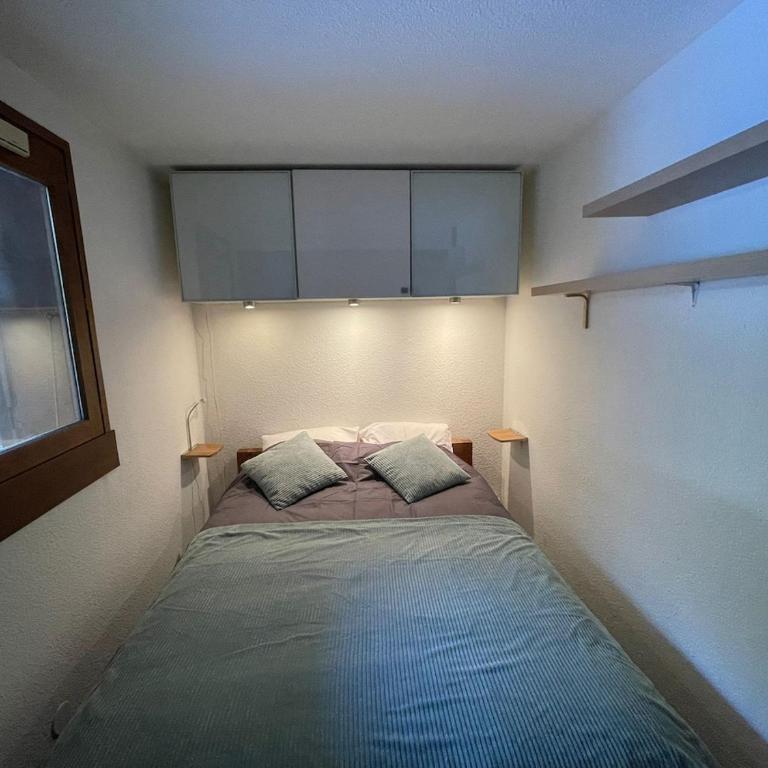Downtown Chamonix Studio & Stunning Mountain View - One-Bedroom Apartment - 21